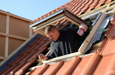 Pose de fenêtres de toit Velux à Clavette